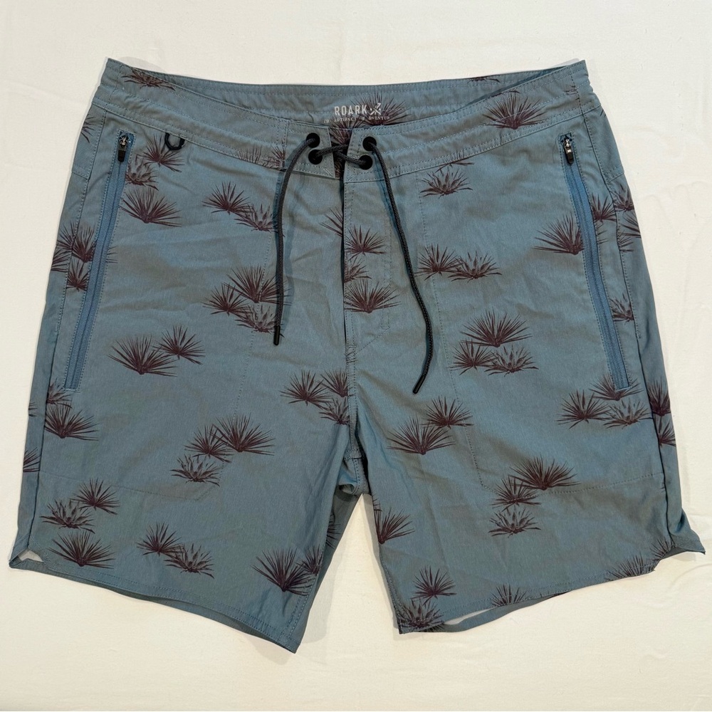 Roark Layover Trail Shorts 3.0 Mens 33 Hybrid Outdoors Adventure Water Repellent